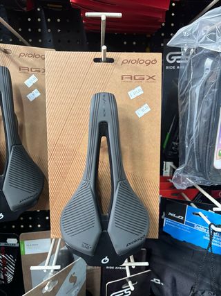 Sillín Prologo AGX SCRATCH M5