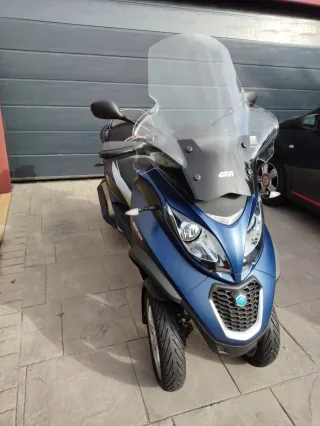 Piaggio MP3 500cc Azul Maxi Scooter