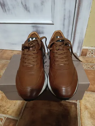 Zapatos Martinelli Marrones y Blancos