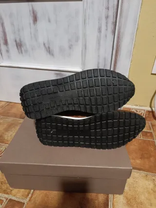 Zapatos Martinelli Marrones y Blancos