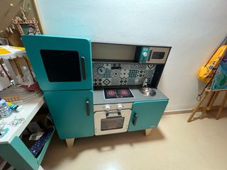Cocina infantil de madera