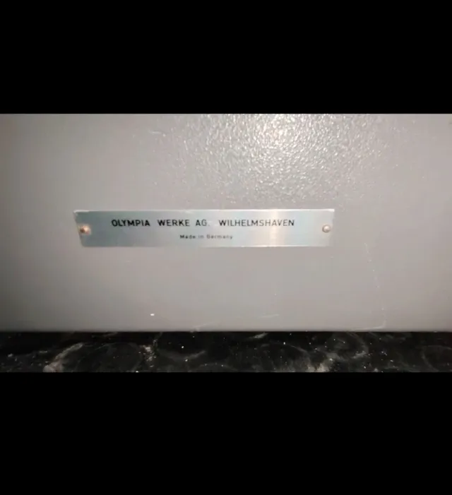 Máquina de escribir Olympia