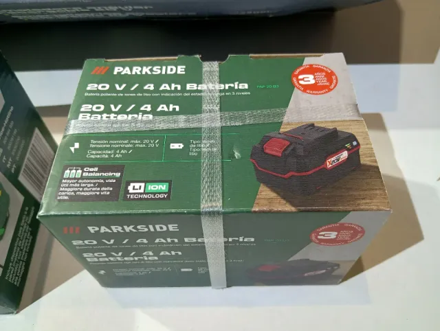 Amoladora Parkside Performance 20V con Batería