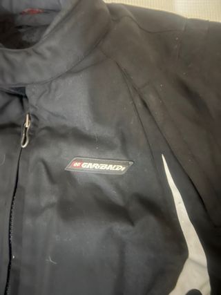 Cazadora Garibaldi Negra