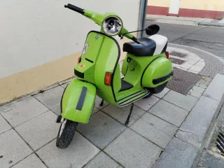 Vespa Iris 200 Verde