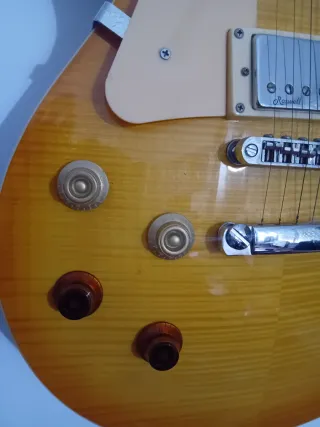 Guitarra Eléctrica Zurda + Amplificador