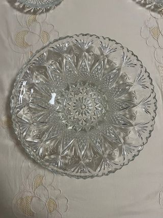 Conjunto vintage de 3 cuencos de vidrio tallado