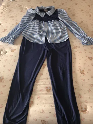 Camiseta premamá rayas azules y negra