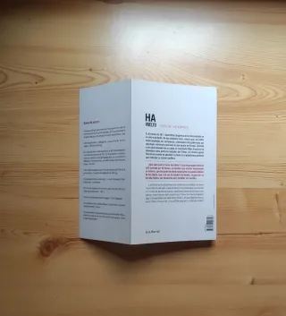 Ha vuelto (Novela sátira - Seix Barral)