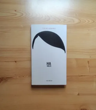 Ha vuelto (Novela sátira - Seix Barral)