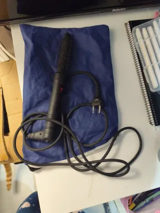 Cepillo eléctrico con funda