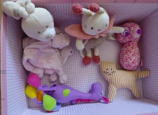 Lote Sonajeros y Peluches Bebé.