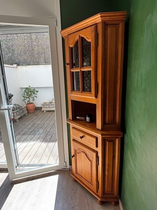 Armadio Angolo in Legno e Vetro