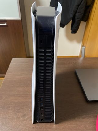 Consola PS5 + Mando Rojo