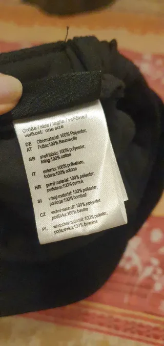 Cappello nero velluto