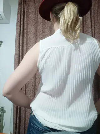 Blusa sin mangas blanca