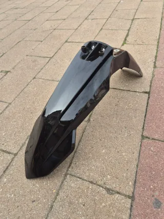 Guardabarros delantero Supermotard negro
