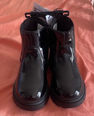 Botas Nina Primark nuevo con etiqueta  talla 28