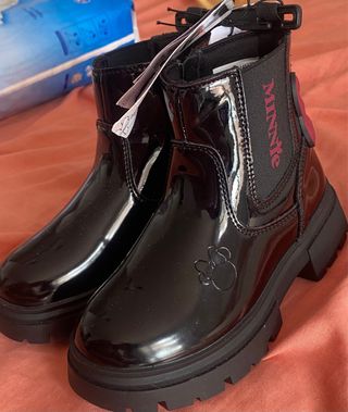 Botas Nina Primark nuevo con etiqueta  talla 28