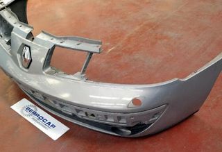 Paragolpes del renault 8200102205 espace 2.2 97760