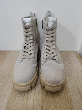 Stivaletti Steve Madden NY90 Beige Tg 40