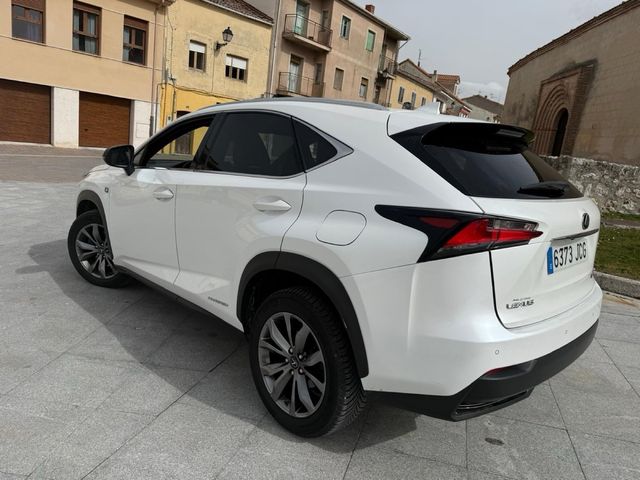Lexus NX 2015