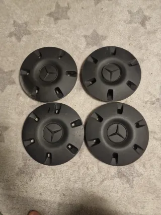 Tapacubos Mercedes Sprinter (4 unidades)