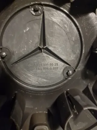 Tapacubos Mercedes Sprinter (4 unidades)