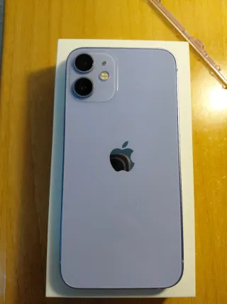 iPhone 12 mini morado