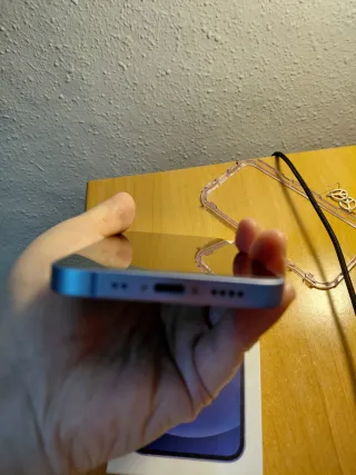 iPhone 12 mini morado