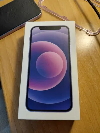 iPhone 12 mini morado