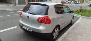 Volkswagen Golf 2004