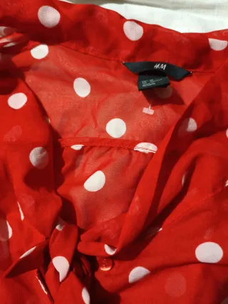 Camisa H&M transparente lunares