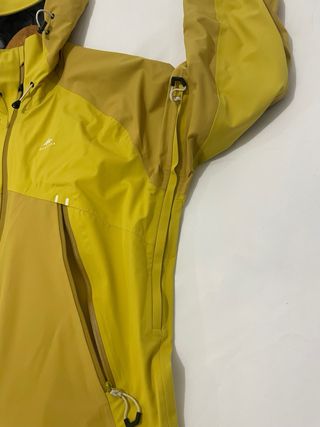 Chaqueta impermeable Quechua estilo Gore-Tex