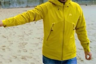 Chaqueta impermeable Quechua estilo Gore-Tex