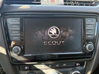 Skoda octavia Scout 185cv 4x4 automatico