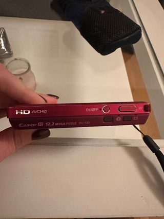 Cámara Sony Cyber-shot Exmor 12.2 MP DSC-TX9 HD –