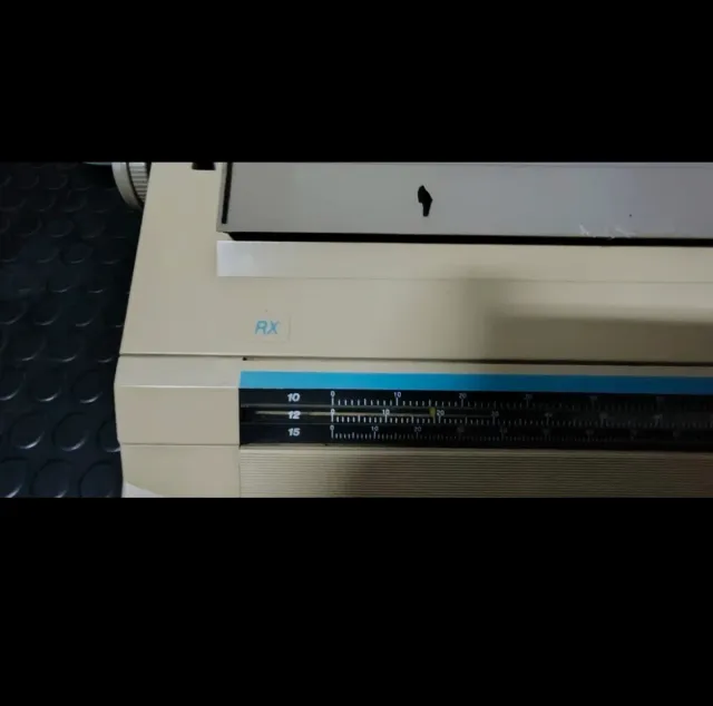 Máquina de escribir Xerox Rx 6001