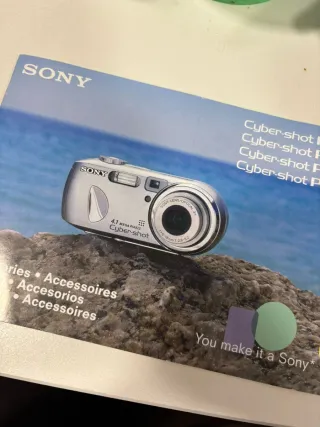 Sony Cyber-shot DSC-P73 Cámara Digital