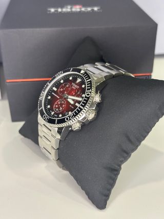 Tissot Seastar 1000 Chronograph 45.5mm Rojo Negro