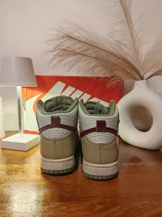 Nike Dunk High Beige/Rosso Tg 38.5