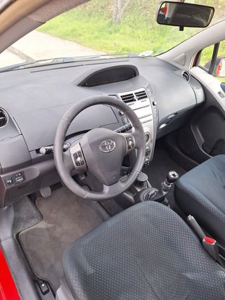 Toyota Yaris 2010