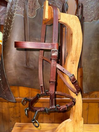 Serretón de doma de cuero