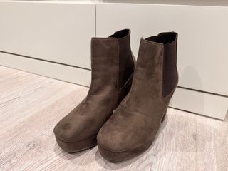 Botines marrones de tacón