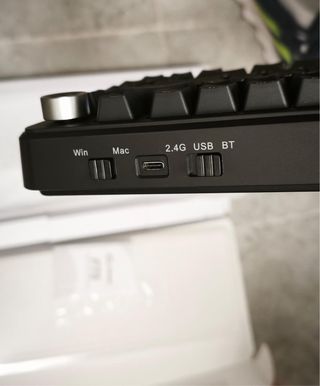 Teclado Mecánico Gaming RGB Freewolf F75