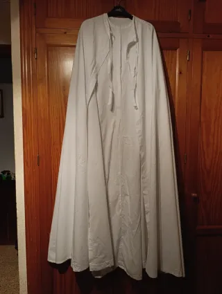 Ropa penitente: Túnica, capa y antifaz