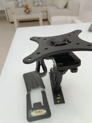 Soporte TV pequeño muy fuerte