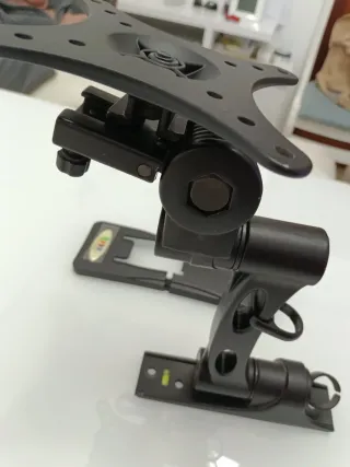 Soporte TV pequeño muy fuerte