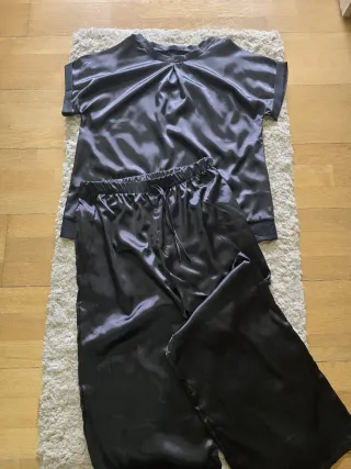 CONJUNTO PANTALÓN Y CAMISETA TALLA L GRANDE(46-48)