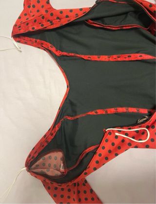 Traje de Flamenca Rojo con Lunares Negros